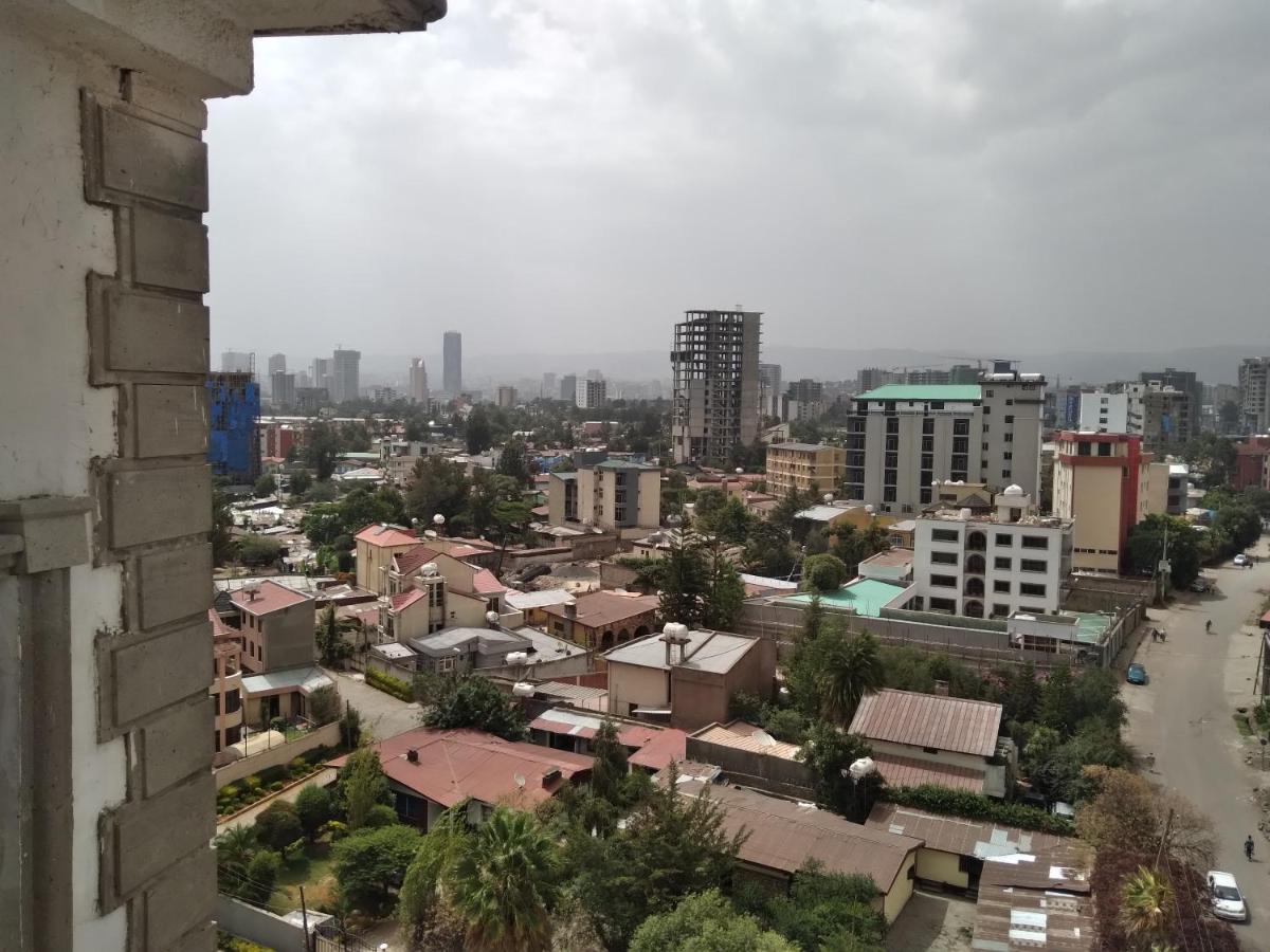 Elmos Hotel Addis Abeba Buitenkant foto